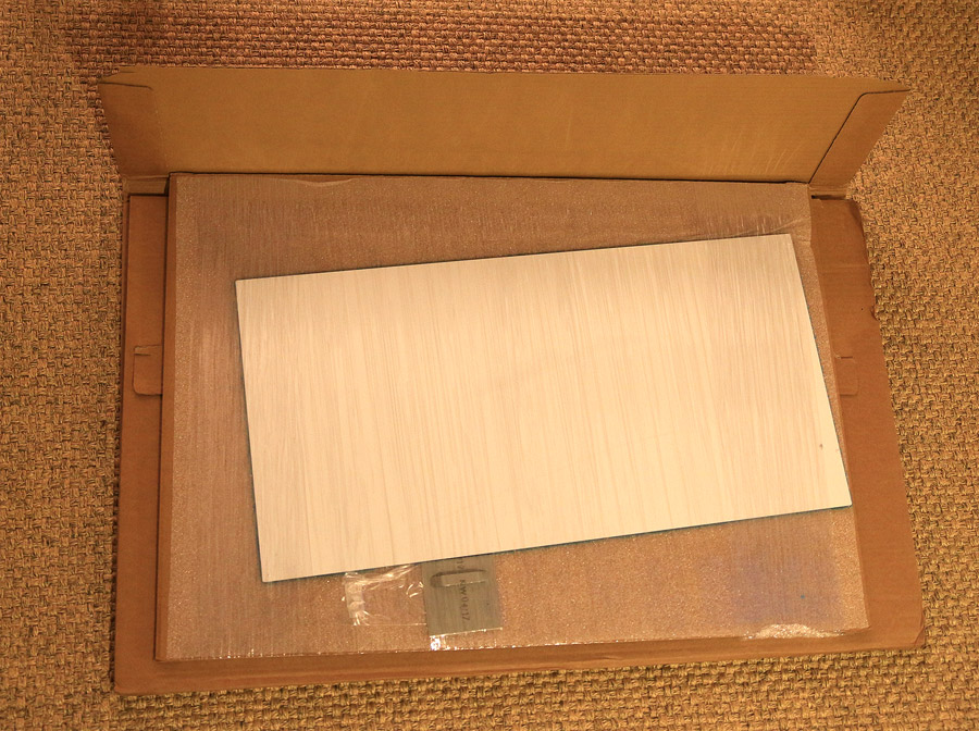 Le colis dans lequel est livr le tableau alu MonOeuvre