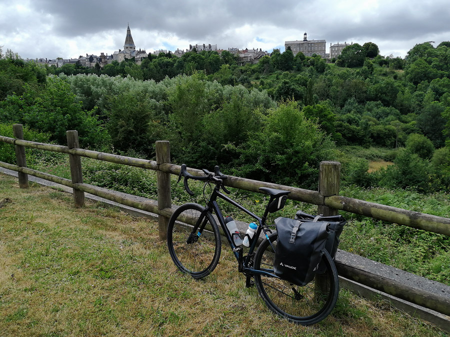 En arrivant  Domfront