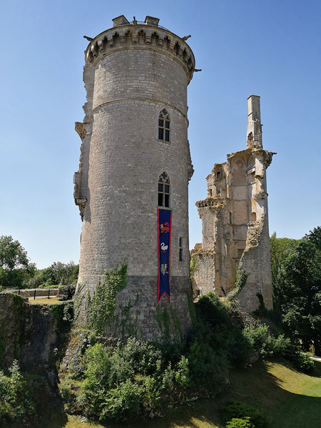 Les ruines du chteau de Mehun-sur-Yvre