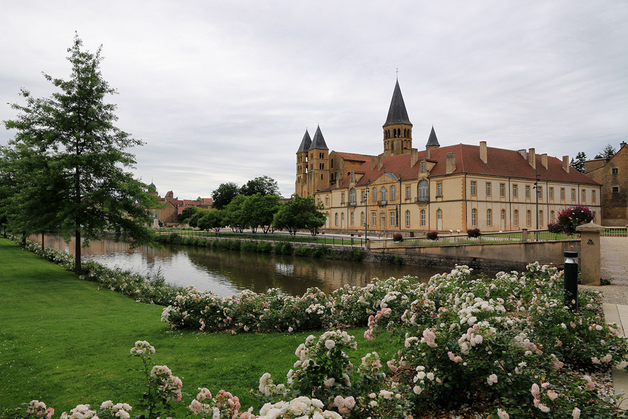 La basilique du Sacr-Coeur  Paray-le-Monial