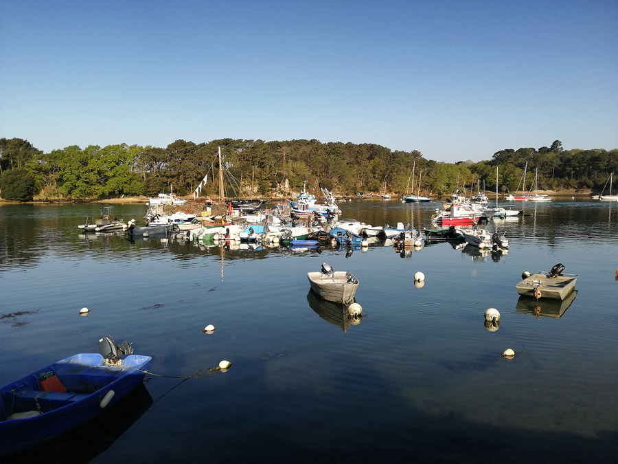 Bateaux au mouillage � Port-Anna