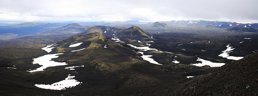 Cratres de Raudkembingar vus depuis le sentier sur l'Hekla