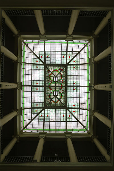 Verrire de l'ancienne gare de Lima