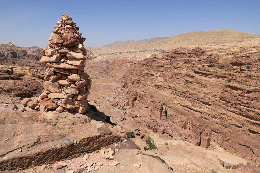 Vue sur Ptra depuis le Haut-Lieu du Sacrifice