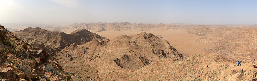 Dans la monte vers le djebel Umm Adaami...