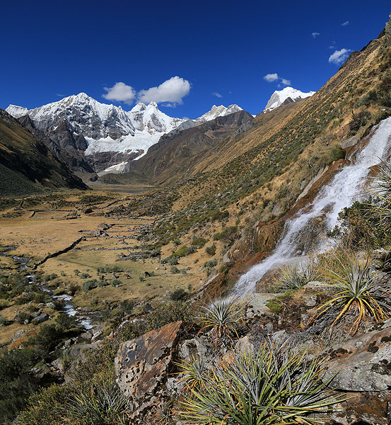 Cascade et Jirishanca